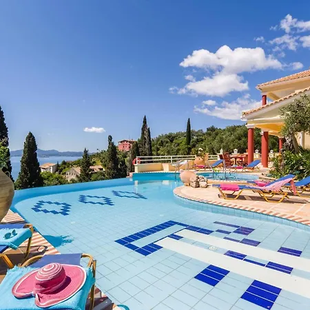 Villa Vrysoulla By *