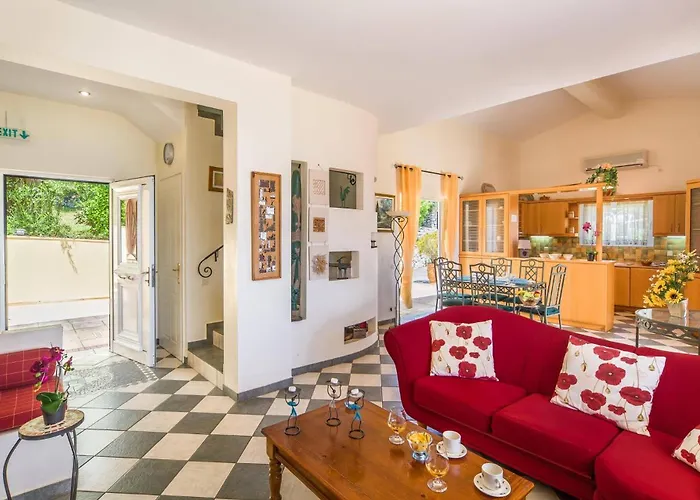 Villa Vrysoulla By Nisaki (Corfu)