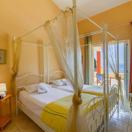 Vilă Vrysoulla By Nisaki (Corfu)