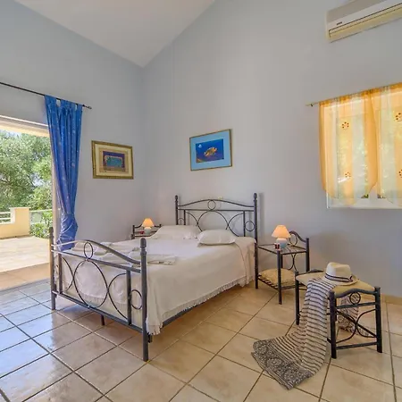 Vilă Vrysoulla By Nisaki (Corfu)